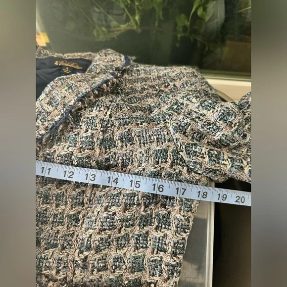 Brooks brothers tweed blazer bucle jacket size 4